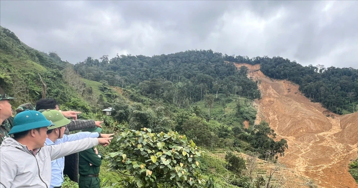 Tin mới nhất vụ sạt lở khiến 3 người mất tích ở Đà Nẵng