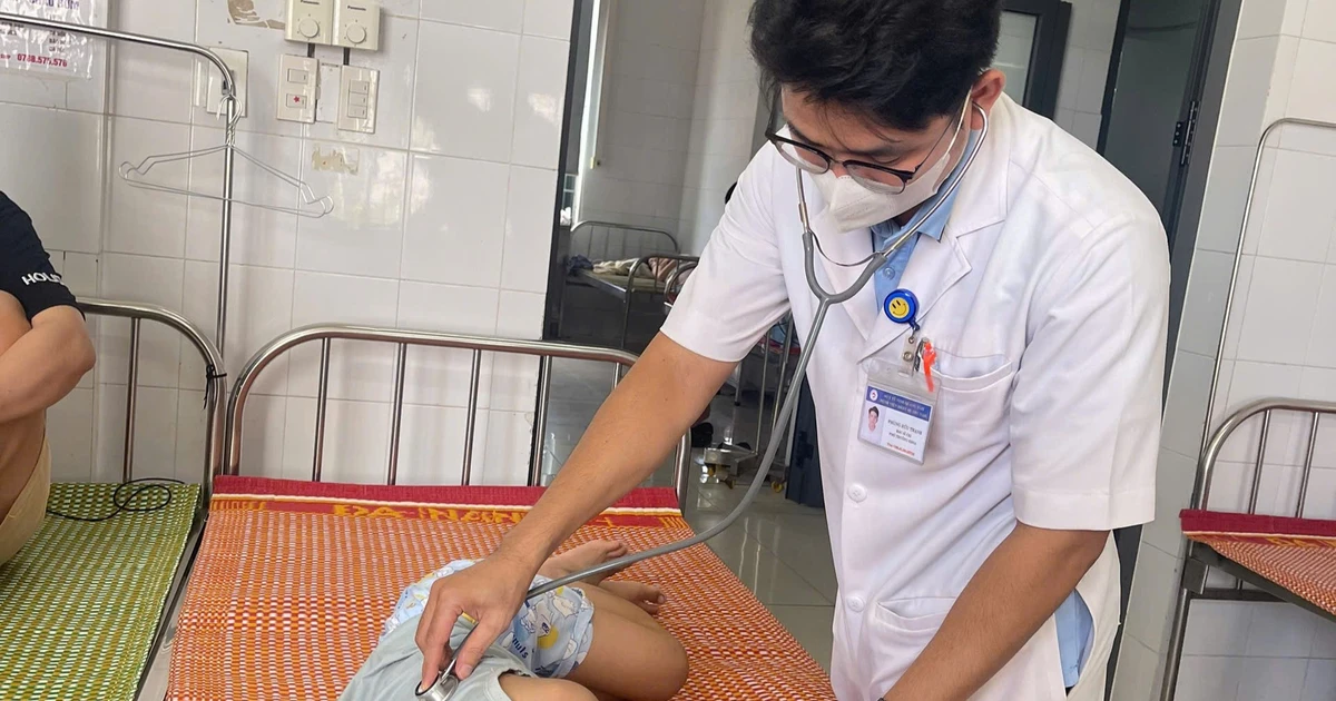 Đà Nẵng: Hơn 40 người nghi ngộ độc sau khi ăn bánh mì