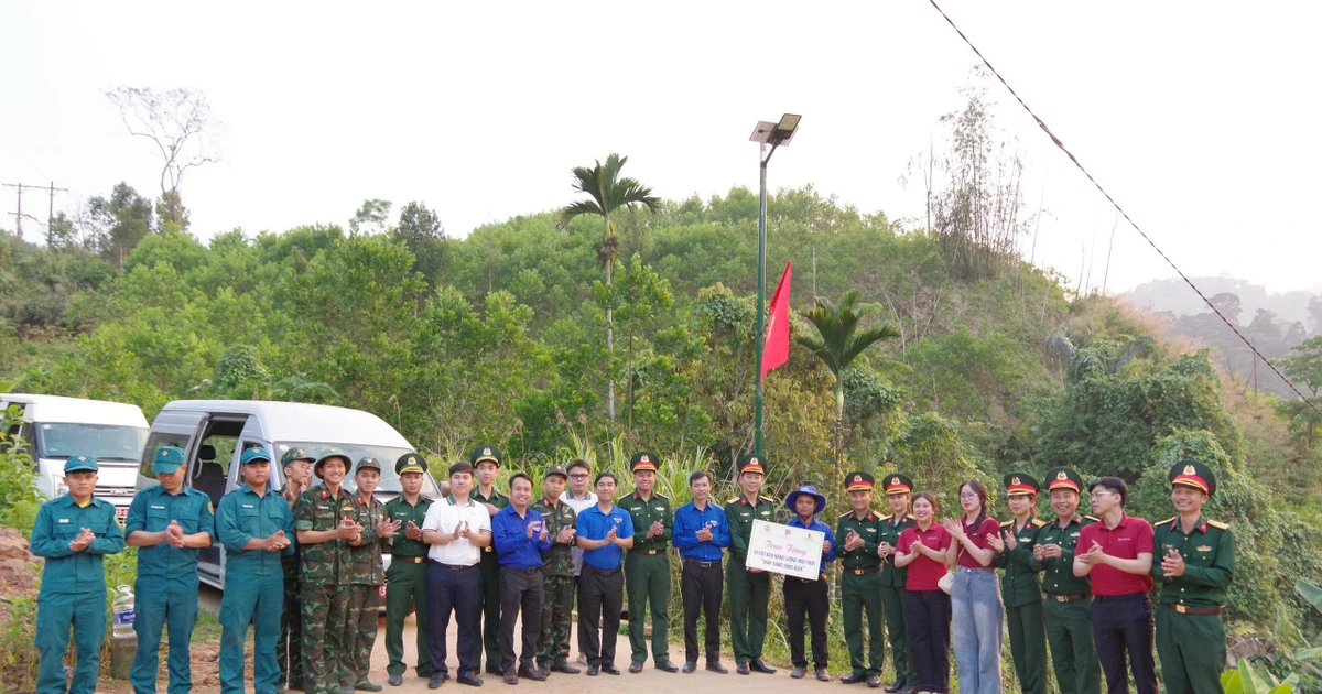 Sôi nổi Tháng Ba biên giới, gắn kết nghĩa tình nơi vùng biên