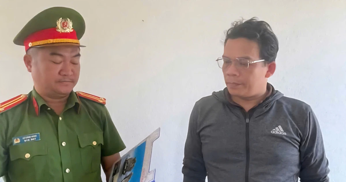 Mất gần 1 tỷ đồng vì nhờ làm hộ sổ đỏ