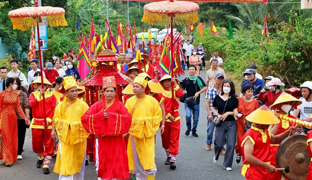 Lễ giỗ bà Phi Yến lần đầu tiên ở TPHCM