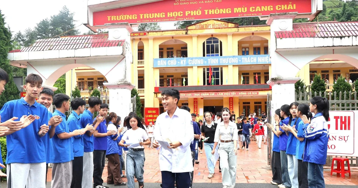 Học sinh vùng cao nói gì về câu hỏi liên quan đến Steve Jobs trong đề Ngữ văn?