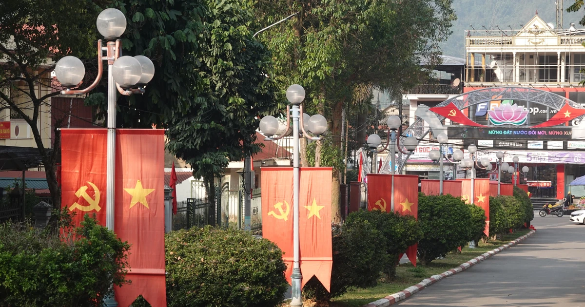 Lai Châu rực sắc cờ hoa trước thềm bầu cử Quốc hội khóa XVI