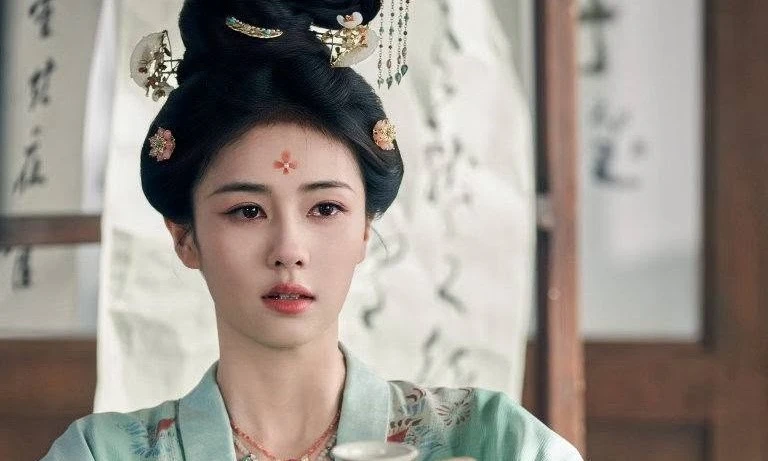 Sẽ tốt hơn cho Bạch Lộc nếu phim “Mạc Ly” không phát sóng ở thời điểm này?