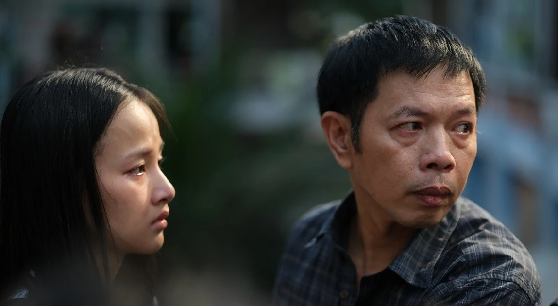 Xem phim Anh Hùng: Người lợi dụng lòng trắc ẩn có đáng được chúng ta thông cảm?