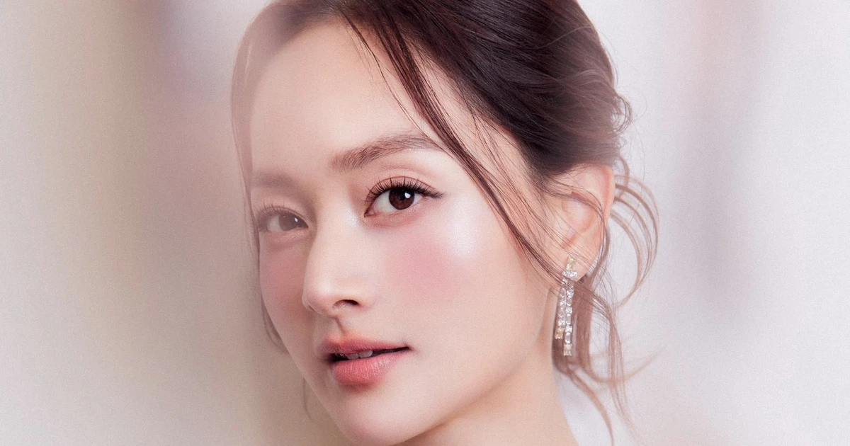 Đôi giày thể thao đầy “thị phi” của Lan Phương, lần nào lên phim cũng gây ồn ào