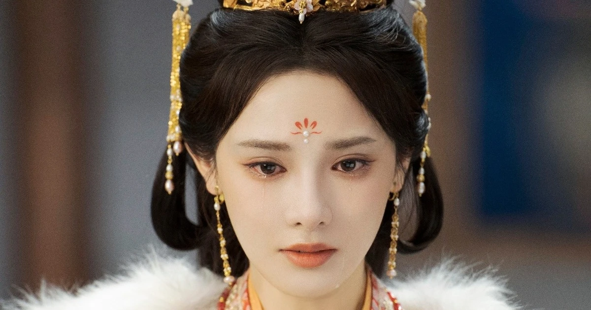 Phượng Hoàng Đài Thượng: Tác giả cãi nhau cực căng với nữ chính Bành Tiểu Nhiễm