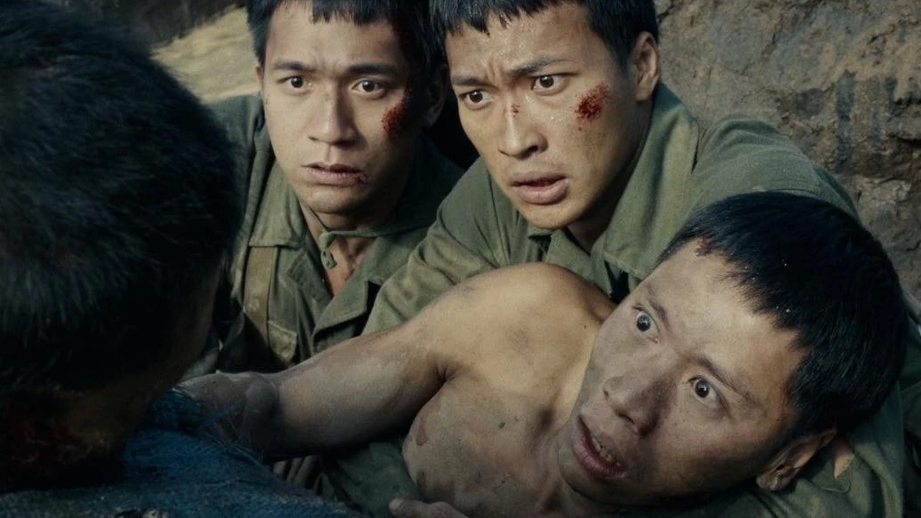 Cả nước xem 'Mưa đỏ'