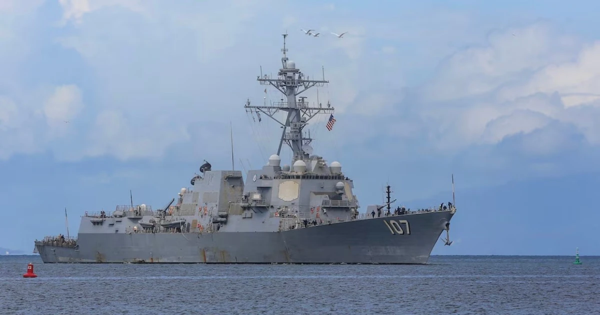 Venezuela phản ứng khi tàu chiến Mỹ cập cảng nước láng giềng