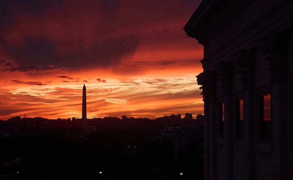 Hệ luỵ khi Nhà trắng ‘tắt đèn’