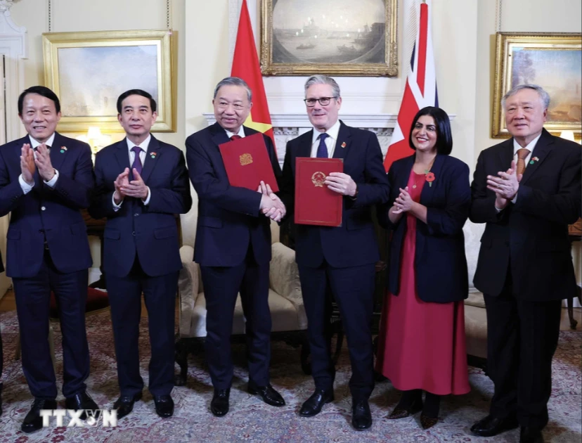 Tuyên bố chung nâng cấp quan hệ Việt Nam – Vương quốc Anh lên Đối tác Chiến lược toàn diện