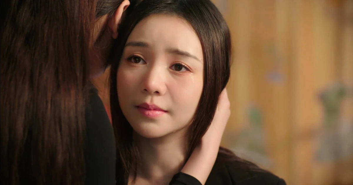 Khán giả phẫn nộ vì Quỳnh Kool khóc 'lụt' phim, đạo diễn nói gì?