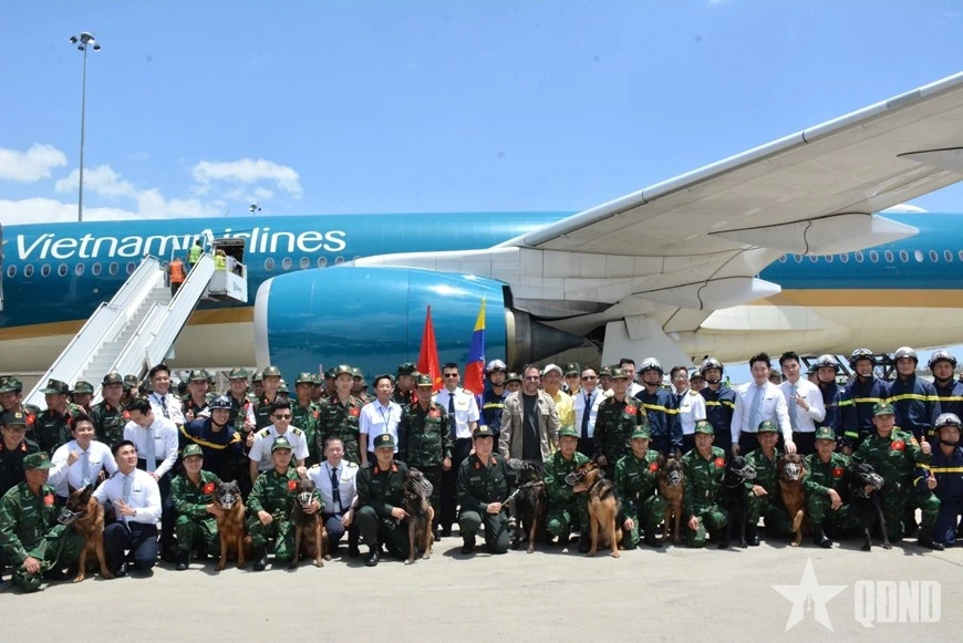 Phút 'cân não' chưa từng có trên chuyến bay từ Việt Nam tới Venezuela sau thảm họa động đất