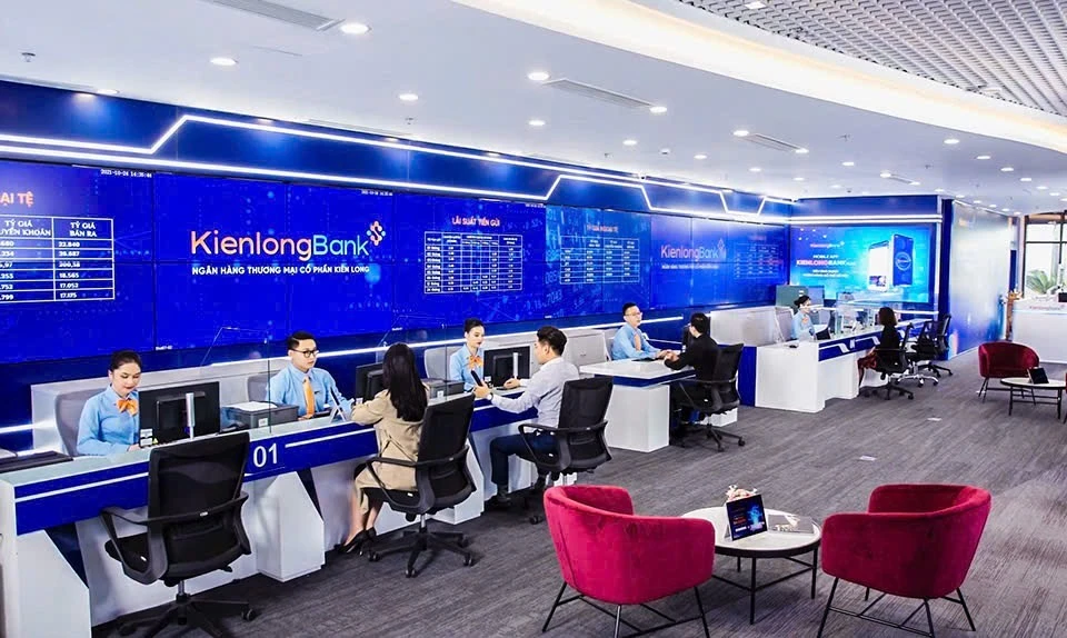 Thông tin 'nóng' vụ tài khoản bỗng dưng ‘bốc hơi’ 5 tỷ đồng trong đêm