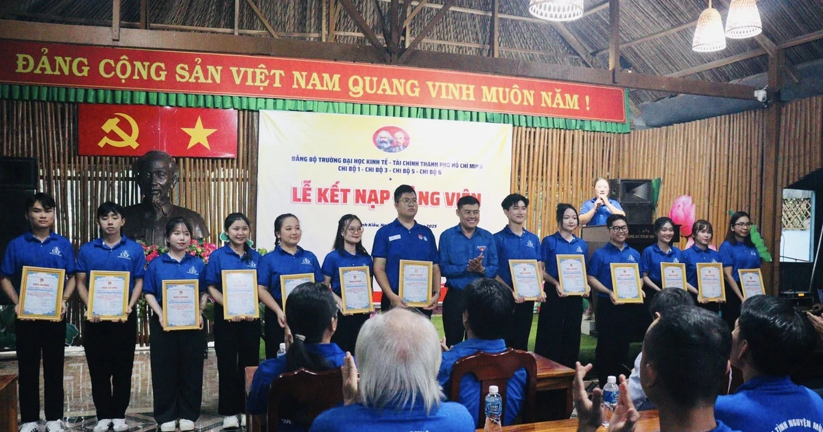 Hạt giống đỏ từ Mùa hè xanh - Bài 4: Lý tưởng sống của những 'thầy giáo tương lai'