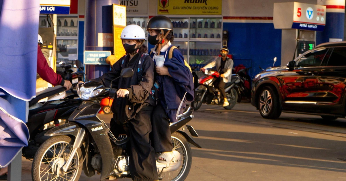 Người trẻ lên kế hoạch chi tiêu thời bão giá