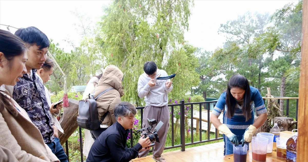 Dệt những sợi kí ức giữa đại ngàn