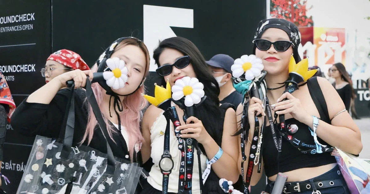 'Trẩy hội' G-Dragon