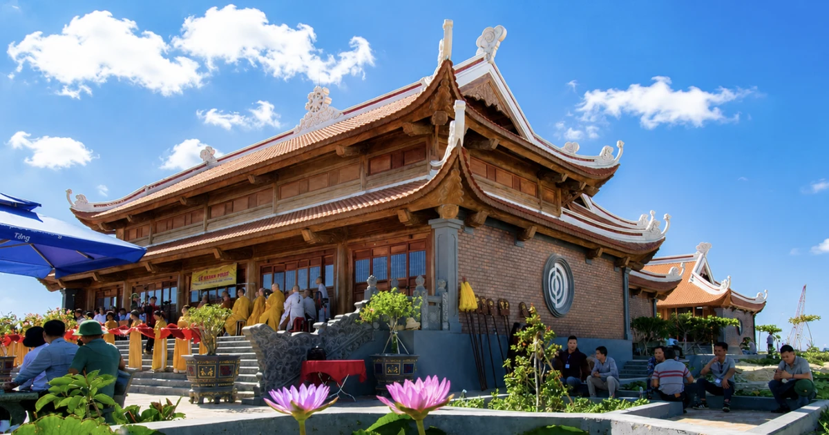 Tiếng chuông chùa ở Trường Sa - Kỳ 1: Giữ hồn Việt nơi đầu sóng