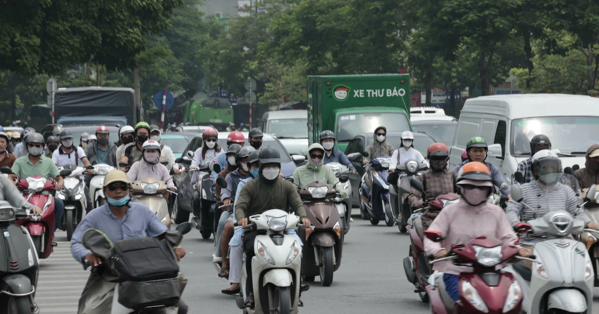 Hỗ trợ chuyển từ xe xăng sang xe điện