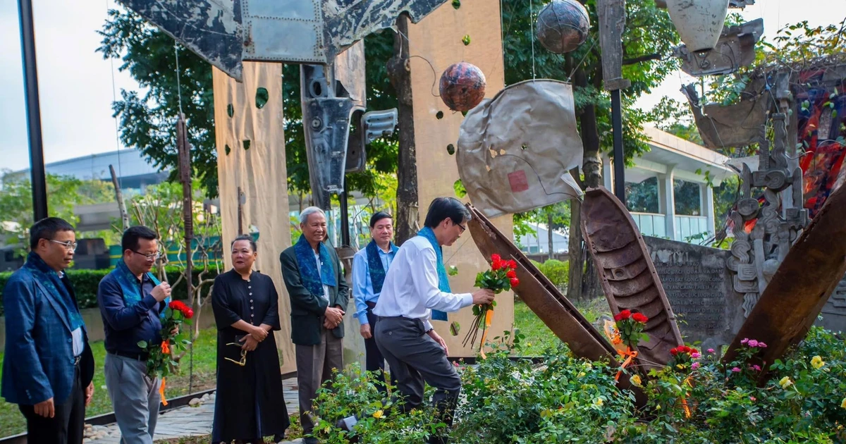 Tàn tích chiến tranh thành nghệ thuật