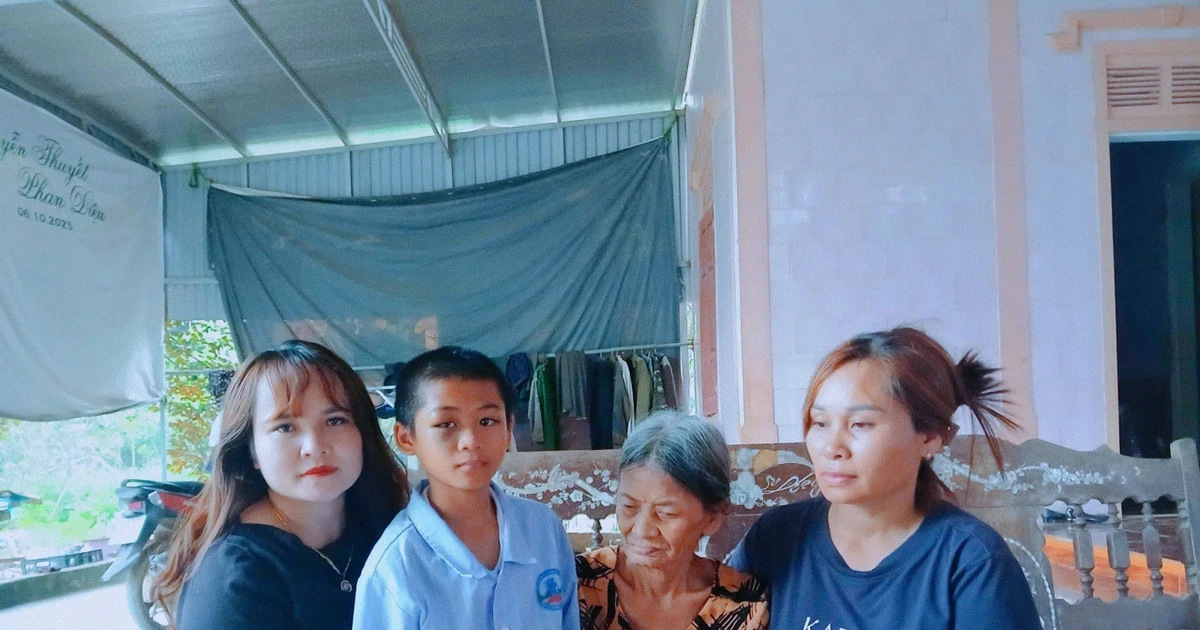 'Cánh én hồng' và hành trình thiện nguyện