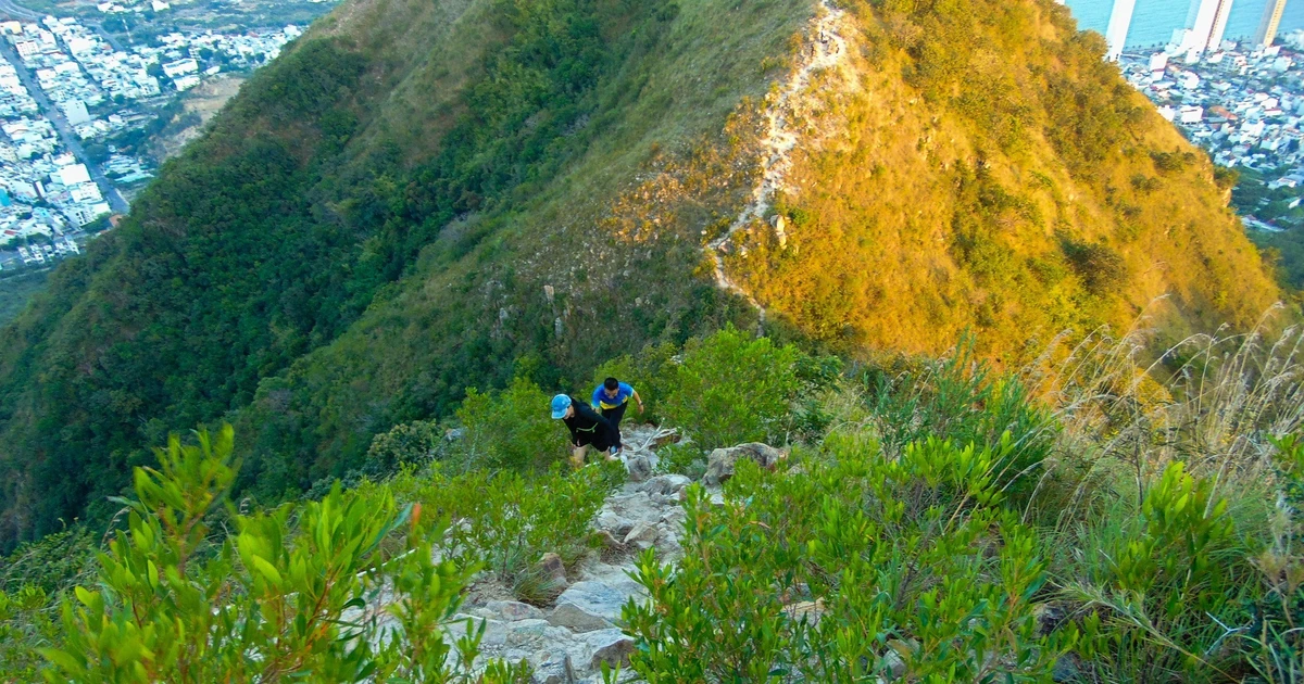 Lạc lối, kiệt sức trên núi Cô Tiên