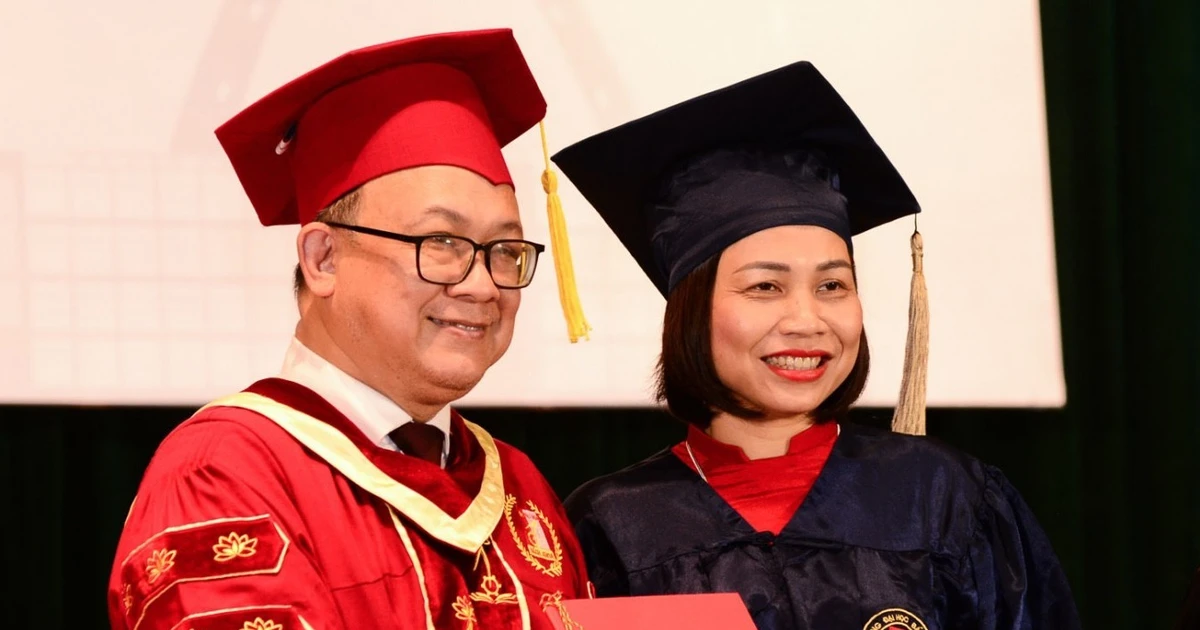 Đi học tiến sĩ được trả lương