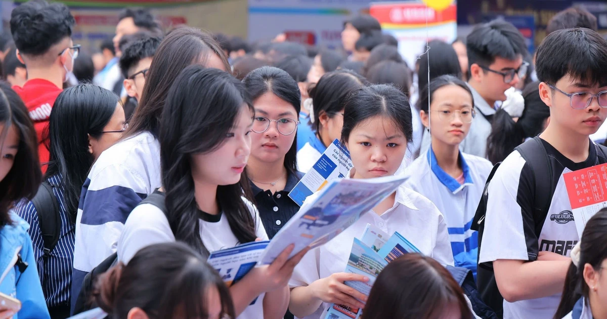 Tuyển sinh Đại học 2026: Những băn khoăn trước quy định điểm sàn