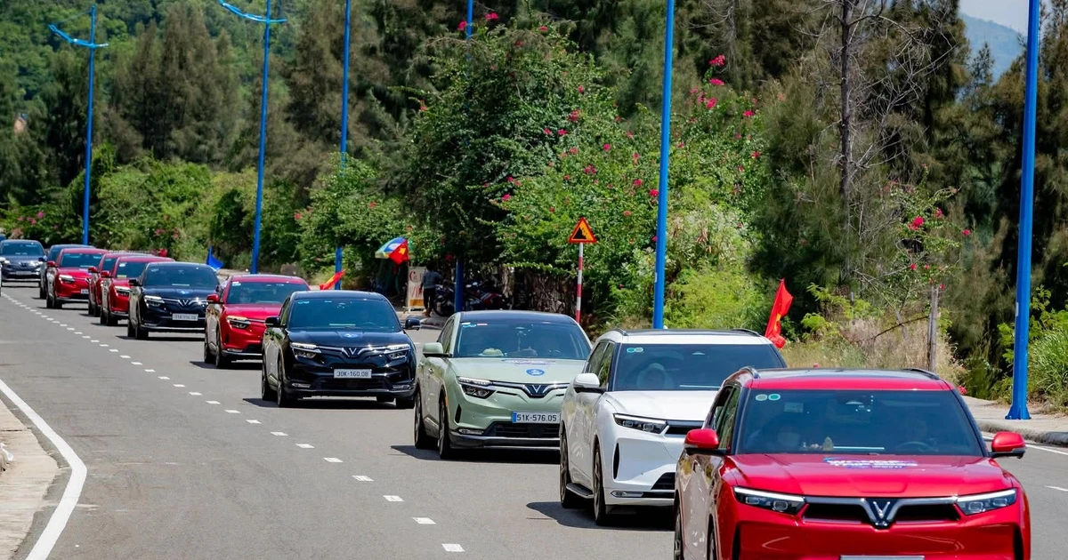 Vingroup gia hạn chương trình hỗ trợ khẩn cấp khách hàng chuyển xe xăng sang xe điện tới 30/04/2026