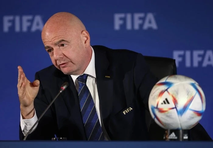Chủ tịch FIFA mất lá phiếu tại UEFA sau vụ tiền đạo tuyển Mỹ được ưu ái