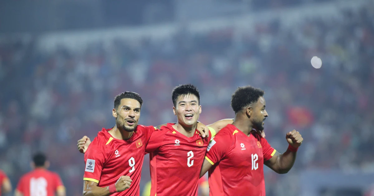 Trực tiếp Việt Nam vs Malaysia 1-0 (H1): Không vào!!! Xà ngang từ chối siêu phẩm của Hoàng Đức