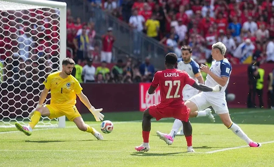 Chủ nhà Canada thoát hiểm trận ra quân, giành điểm số đầu tiên trong lịch sử World Cup