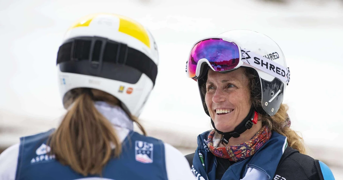 Chuyện chưa biết về 'bà lão' 46 tuổi lập hàng loạt kỷ lục tại Thế vận hội mùa Đông