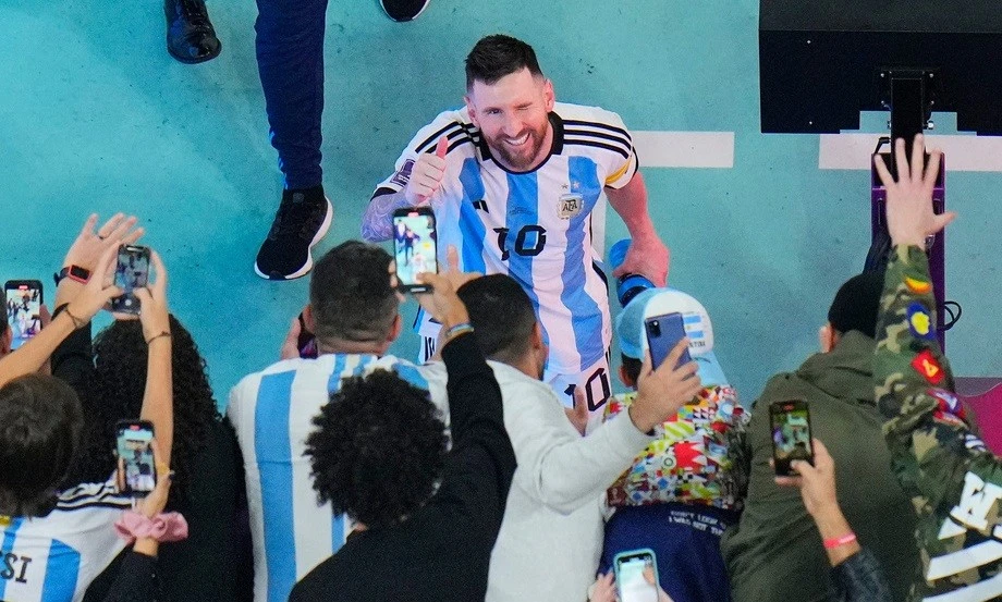 Tổng thống Argentina trao quyền quyết định ngày nghỉ lễ quốc gia cho Messi và đồng đội