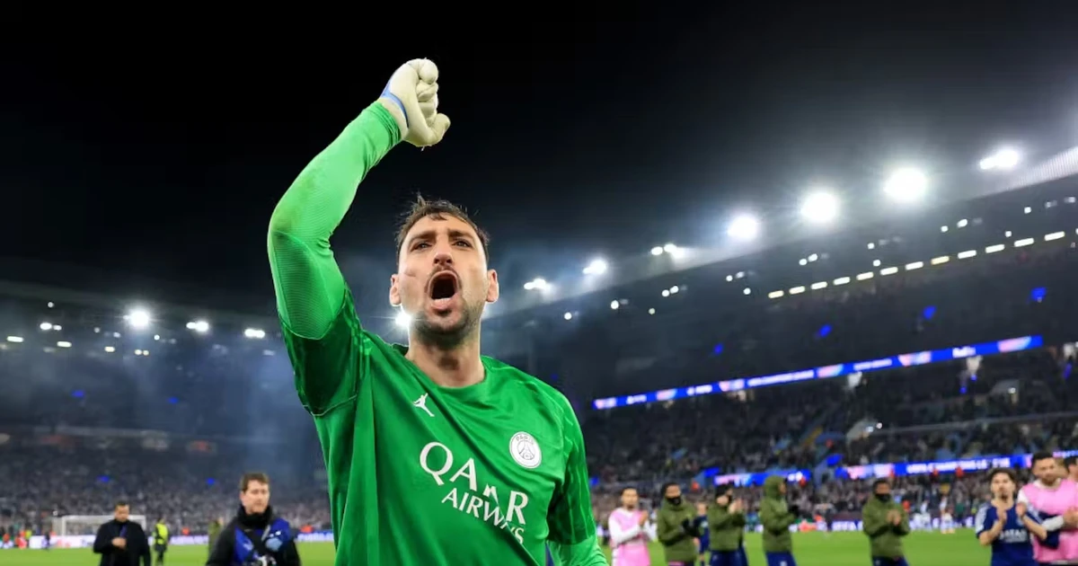 Thủ môn trẻ mắc lỗi nghiêm trọng, Man City tức tốc chiêu mộ Donnarumma