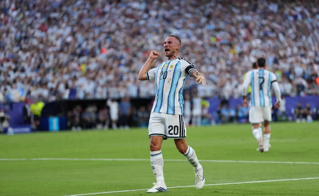 Tiền vệ tuyển Argentina chê đối thủ Anh không bằng các CLB Premier League