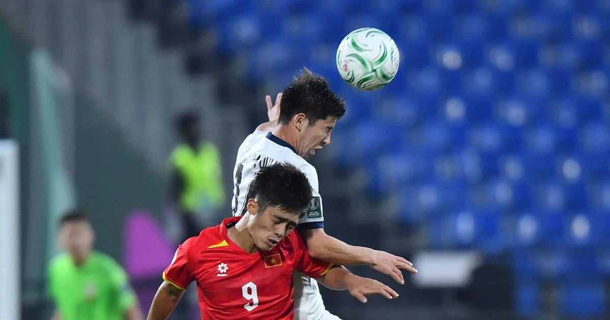 CĐV Kyrgyzstan khen chiến thuật của HLV Kim Sang-sik