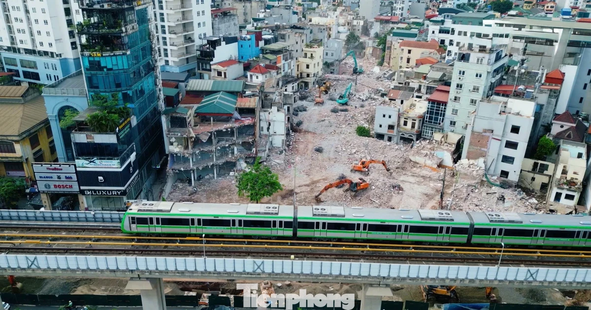 Đại công trường Vành đai 2,5 'áp sát' đường Nguyễn Trãi, nhà dân khẩn trương tháo dỡ di dời