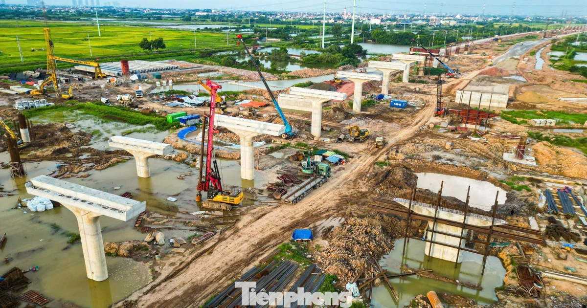 Cầu Mễ Sở và cầu cạn Vành đai 4 dần lộ diện sau nhiều tháng thi công