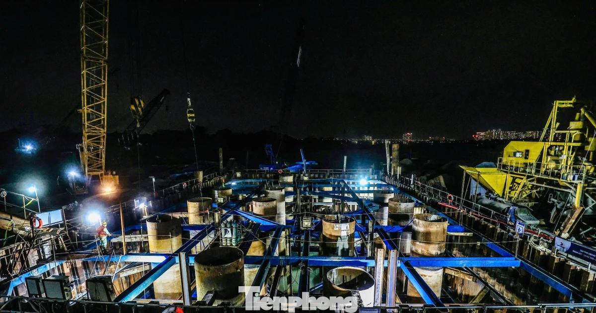 Hơn 440 người 'xuyên đêm' tăng tốc cho dự án cầu Trần Hưng Đạo