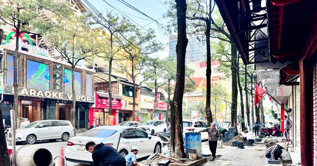 Hà Nội gấp rút cải tạo vỉa hè, lát đá xanh có độ bền 70 năm