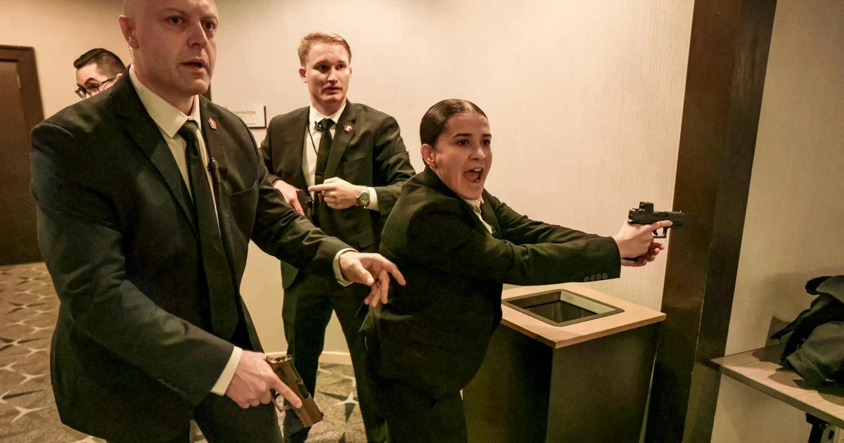 Giây phút 'nghẹt thở' khi tiếng súng vang lên tại sự kiện có Tổng thống Mỹ Trump