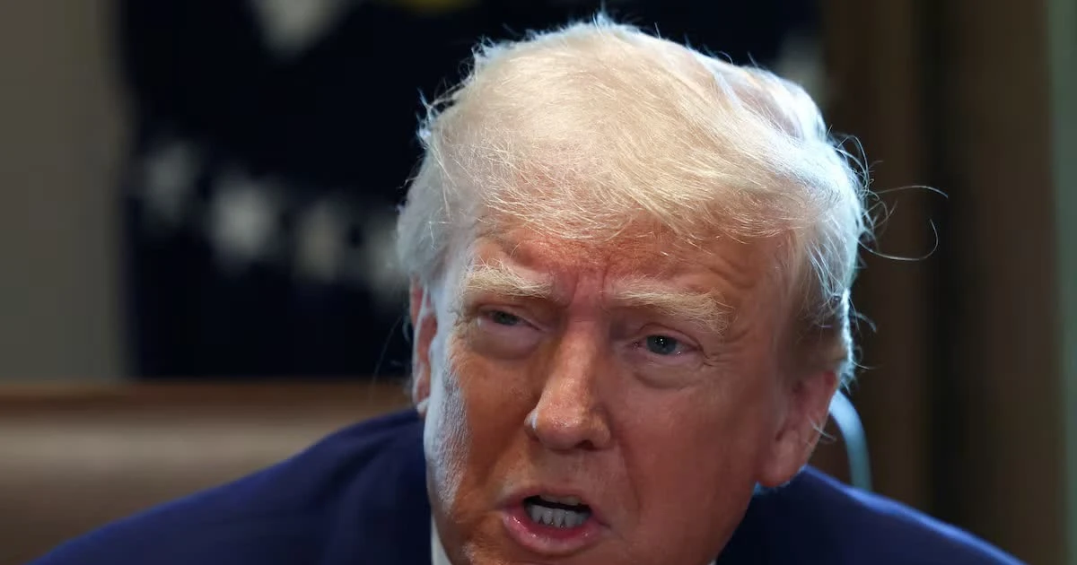 Tổng thống Mỹ Trump dọa phá hủy 'pháo đài hạt nhân' Pickaxe ở Iran
