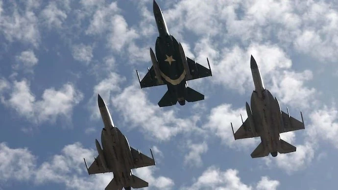Pakistan điều máy bay chiến đấu đến Trung Đông