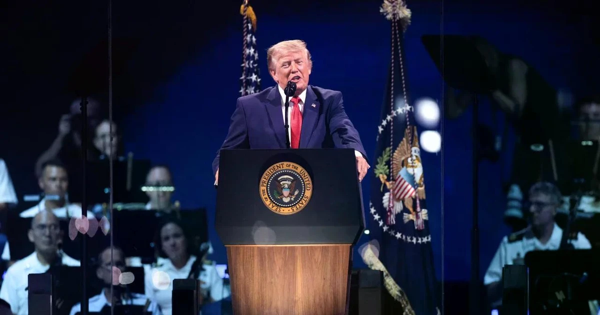 Tổng thống Mỹ Trump phát biểu mừng Quốc khánh sau khi phải trì hoãn vì giông bão