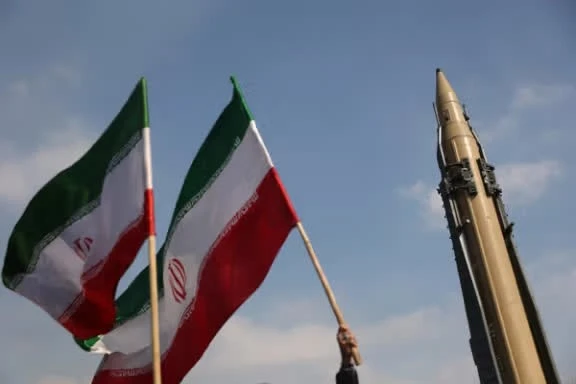 Iran đồng ý từ bỏ kho dự trữ uranium làm giàu?