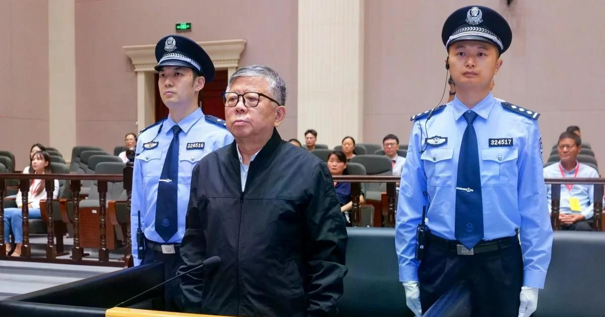 Quan chức Trung Quốc lĩnh án tử hình vì nhận hối lộ trong 3 thập kỷ
