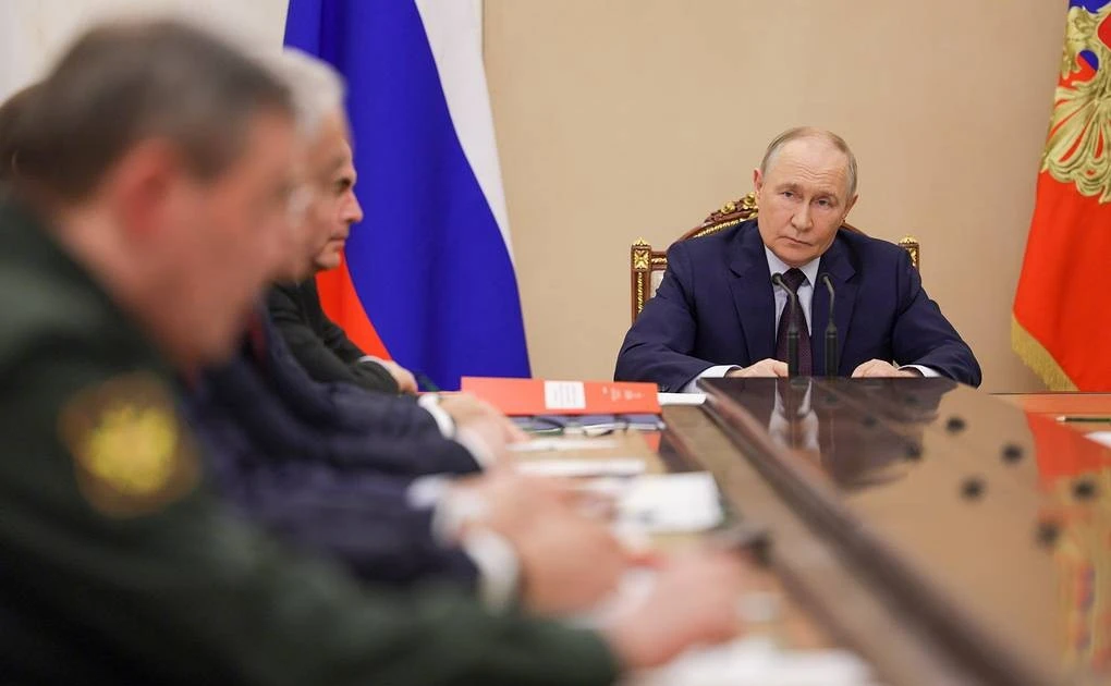 Tổng thống Nga Putin bất ngờ cải tổ hàng ngũ chỉ huy quân đội