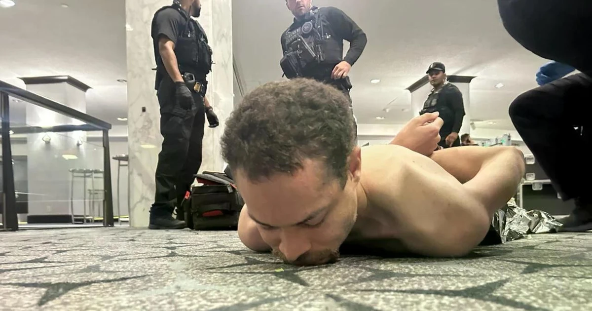 Danh tính nghi phạm xả súng tại bữa tiệc có Tổng thống Mỹ Trump